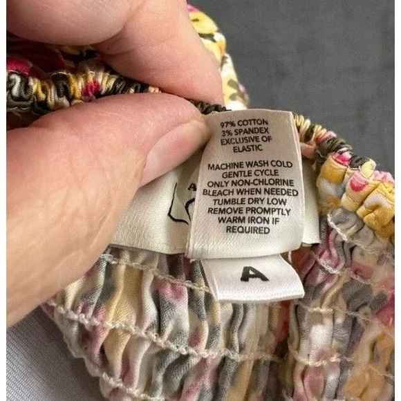 LOFT Ann Taylor Halter Top Petite Floral Zip Up, Neck Tie, Elastic back, Size 8 - Picture 6 of 6